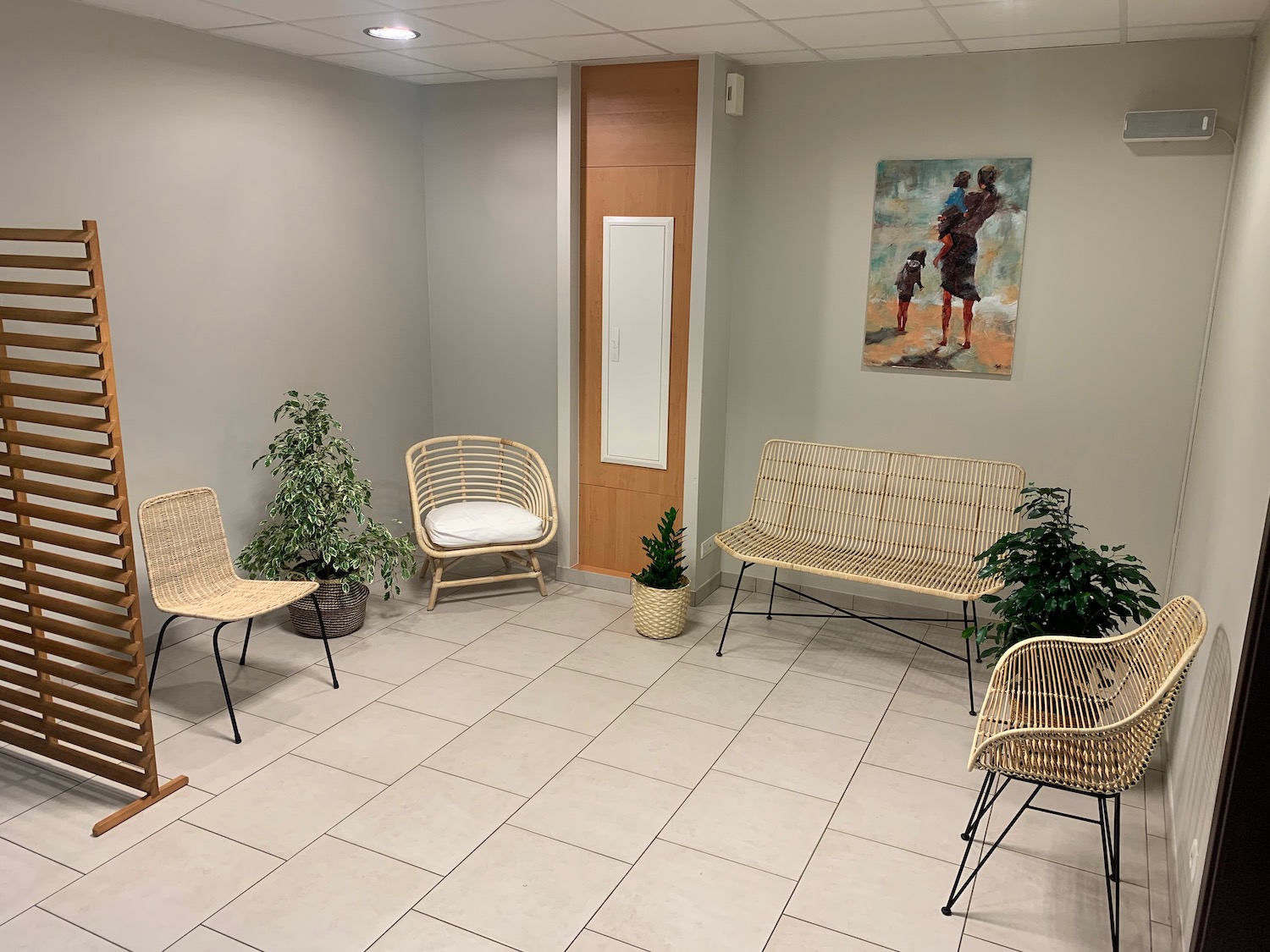 Salle d'examen du Docteur Charlotte THELLER à Niedernai