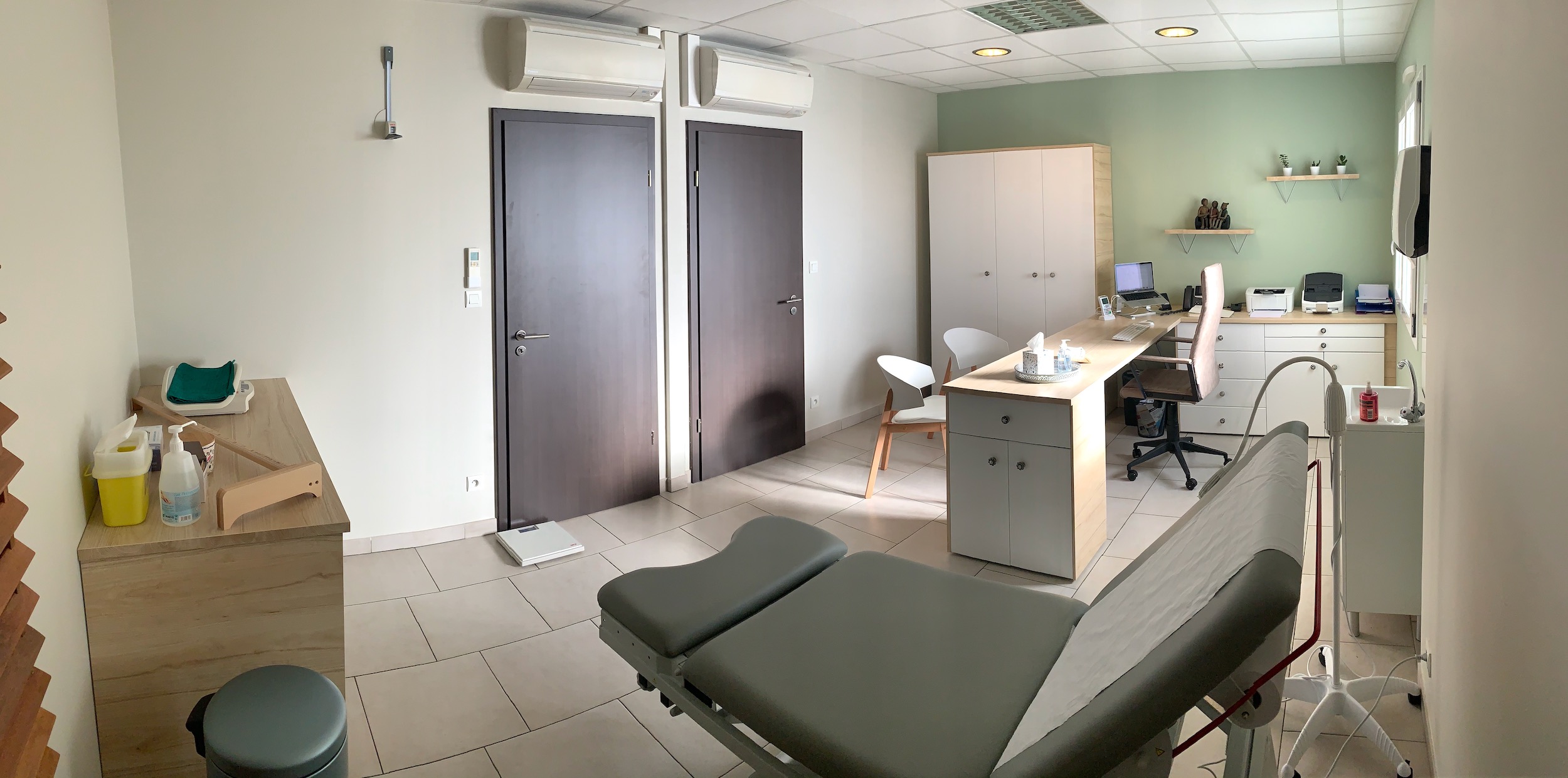 Salle d'examen du cabinet médical du Docteur THELLIER Cabinet médical du Docteur Charlotte THELLER à Niedernai